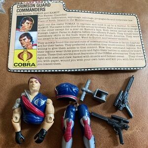 Crimson Guard Commander GI Joe Action Figure Broken w/accessories and file card.